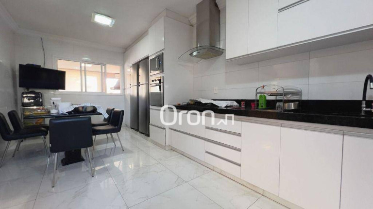Imagem Sobrado com 4 Quartos à Venda, 280 m² em Setor Leste Universitário - Goiânia Imagem Sobrado com 4 Quartos à Venda, 280 m² em Setor Leste Universitário - Goiânia