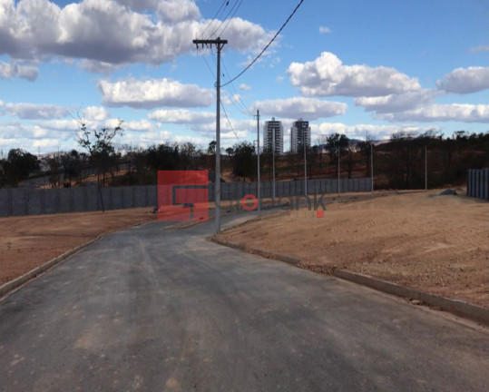 Imagem Terreno à Venda, 270 m² em Ibituruna - Montes Claros Imagem Terreno à Venda, 270 m² em Ibituruna - Montes Claros