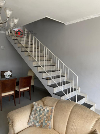 Imagem Sobrado com 3 Quartos à Venda, 238 m² em Vila Canero - São Paulo