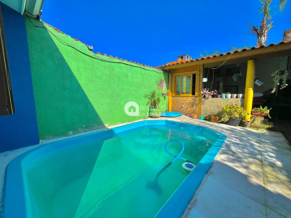 Casa com 2 Quartos à Venda, 41 m²