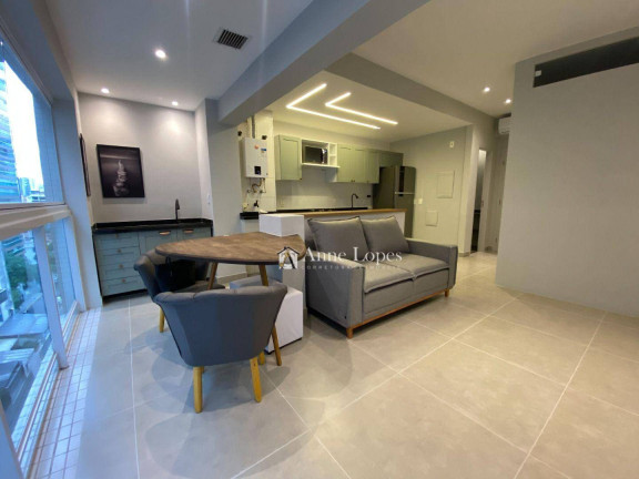 Apartamento com 2 Quartos à Venda, 57 m² em Gonzaga - Santos