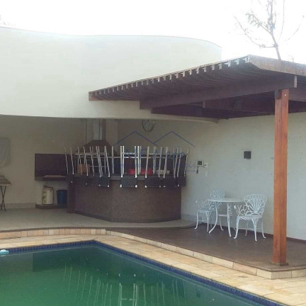 Imagem Casa com 4 Quartos à Venda, em Centro - Pirassununga Imagem Casa com 4 Quartos à Venda, em Centro - Pirassununga