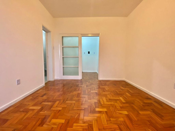 Imagem Apartamento com 1 Quarto à Venda, 30 m² em Centro Histórico - Porto Alegre Imagem Apartamento com 1 Quarto à Venda, 30 m² em Centro Histórico - Porto Alegre