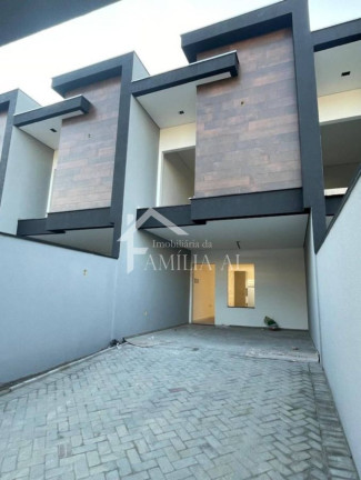 Casa com 3 Quartos à Venda, 115 m² em Iririú - Joinville