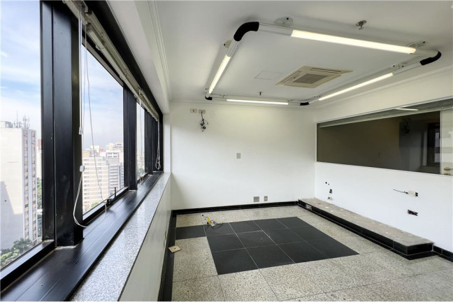 Imagem Sala Comercial à Venda,  em Jardim Paulistano - São Paulo