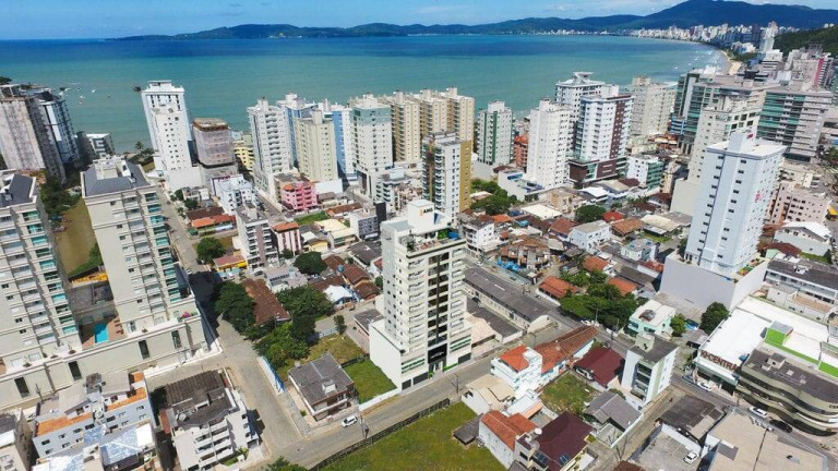 Imagem Apartamento com 4 Quartos à Venda, 130 m² em Centro - Itapema Imagem Apartamento com 4 Quartos à Venda, 130 m² em Centro - Itapema