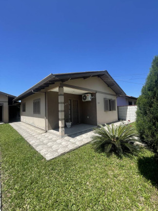 Imagem Casa com 2 Quartos à Venda, 137 m² em Olaria - Canoas Imagem Casa com 2 Quartos à Venda, 137 m² em Olaria - Canoas