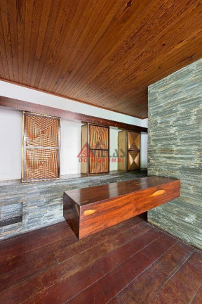Imagem Casa com 3 Quartos à Venda, 760 m² em Pacaembu - São Paulo Imagem Casa com 3 Quartos à Venda, 760 m² em Pacaembu - São Paulo