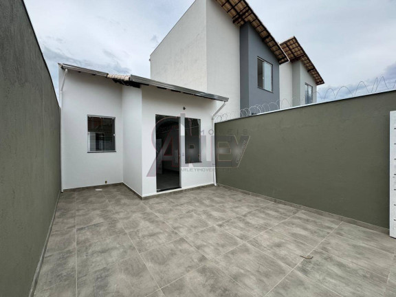 Imagem Casa com 2 Quartos à Venda, 125 m² em Montes Claros Imagem Casa com 2 Quartos à Venda, 125 m² em Montes Claros