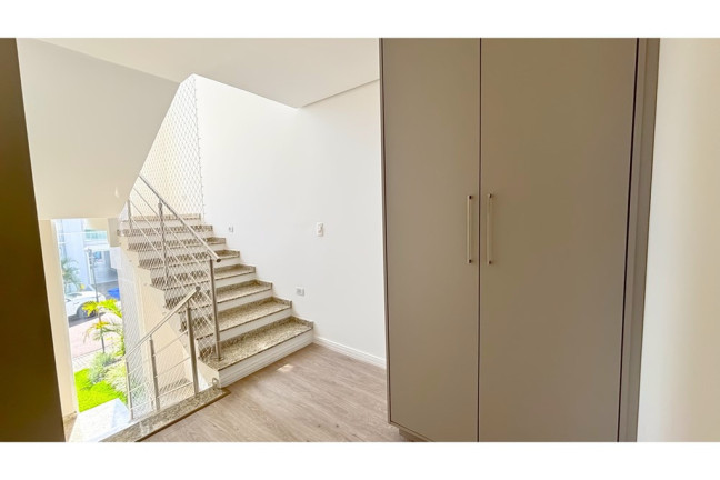 Imagem Casa de Condomínio com 3 Quartos à Venda, 346 m² em Bairro Alto - Curitiba Imagem Casa de Condomínio com 3 Quartos à Venda, 346 m² em Bairro Alto - Curitiba