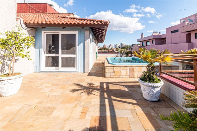 Imagem Imóvel com 4 Quartos à Venda, 508 m² em Jardim Lindóia - Porto Alegre Imagem Imóvel com 4 Quartos à Venda, 508 m² em Jardim Lindóia - Porto Alegre