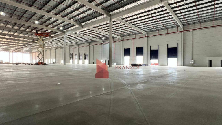 Imagem Galpão para Alugar, 50.000 m² em Espinheiros - Itajaí Imagem Galpão para Alugar, 50.000 m² em Espinheiros - Itajaí