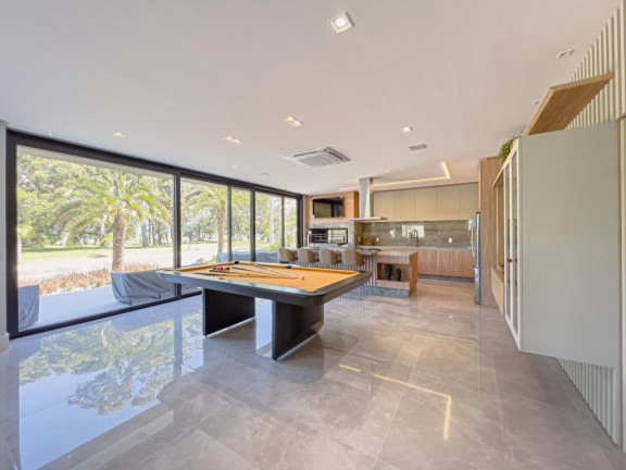 Imagem Casa com 6 Quartos à Venda, 200 m² em -- - Capao Da Canoa Imagem Casa com 6 Quartos à Venda, 200 m² em -- - Capao Da Canoa