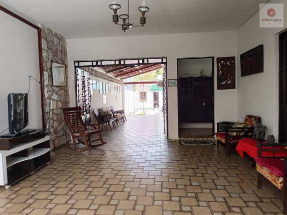 Imagem Casa com 4 Quartos à Venda, 200 m² Imagem Casa com 4 Quartos à Venda, 200 m²
