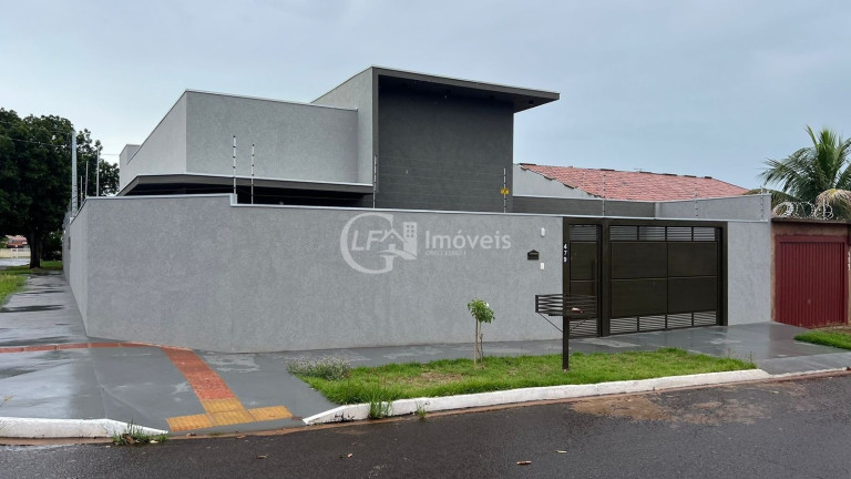 Casa com 3 Quartos à Venda, 131 m² em Parque Dos Novos Estados - Campo Grande