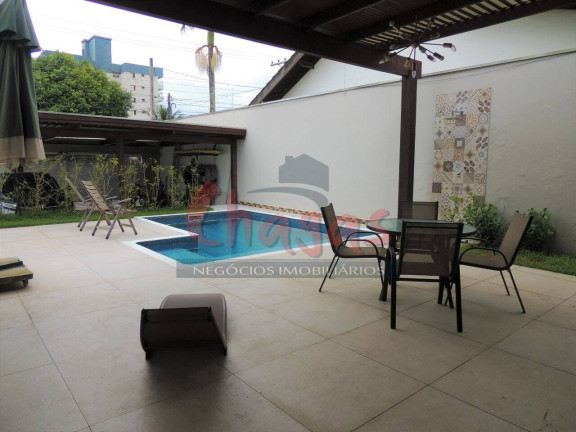 Imagem Sobrado com 3 Quartos à Venda, 350 m² em Poiares - Caraguatatuba Imagem Sobrado com 3 Quartos à Venda, 350 m² em Poiares - Caraguatatuba