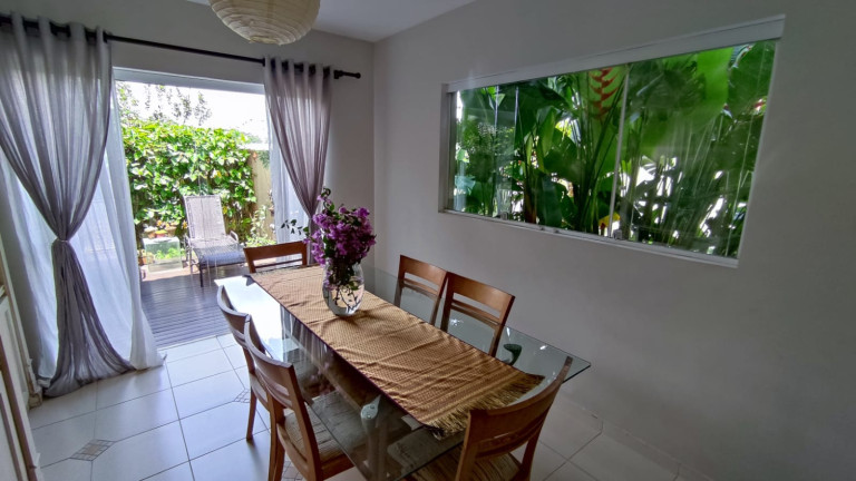 Imagem Casa com 4 Quartos à Venda, 230 m² em Chácara Das Paineiras - Carapicuíba Imagem Casa com 4 Quartos à Venda, 230 m² em Chácara Das Paineiras - Carapicuíba
