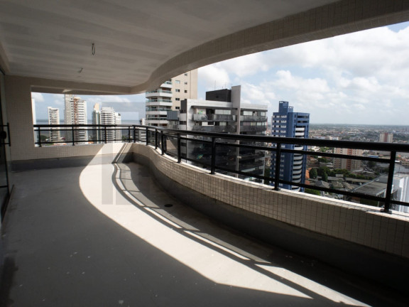 Imagem Apartamento com 4 Quartos à Venda, 236 m² em Umarizal - Belém