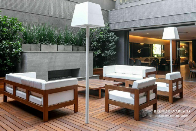 Imagem Apartamento com 4 Quartos à Venda, 256 m² em Moinhos De Vento - Porto Alegre Imagem Apartamento com 4 Quartos à Venda, 256 m² em Moinhos De Vento - Porto Alegre
