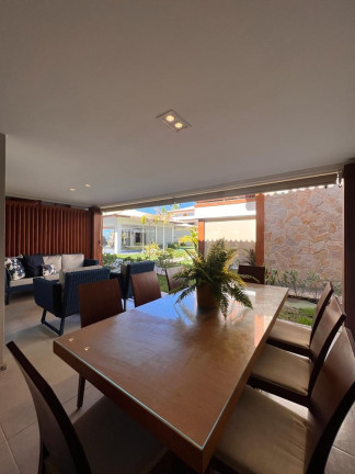 Imagem Casa com 3 Quartos à Venda, 123 m² em Praia Do Forte - Praia Do Forte Imagem Casa com 3 Quartos à Venda, 123 m² em Praia Do Forte - Praia Do Forte