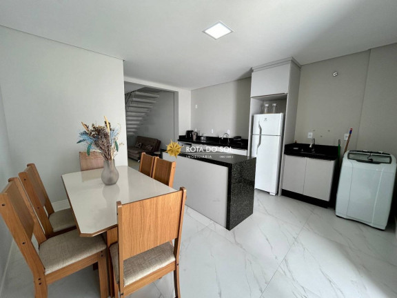 Imagem Sobrado com 2 Quartos à Venda, 105 m² em Mariscal - Bombinhas Imagem Sobrado com 2 Quartos à Venda, 105 m² em Mariscal - Bombinhas