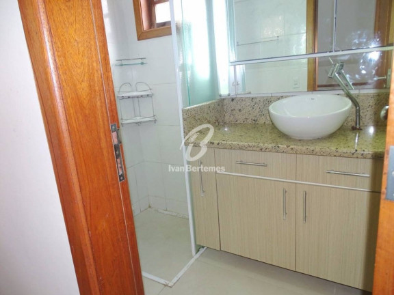 Imagem Sobrado com 2 Quartos para Temporada, em Bombas - Bombinhas Imagem Sobrado com 2 Quartos para Temporada, em Bombas - Bombinhas