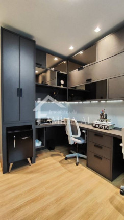 Imagem Casa com 3 Quartos à Venda, 320 m² em América - Joinville