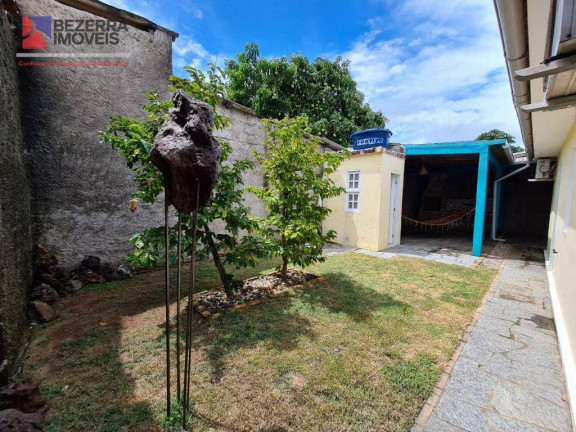 Imagem Casa com 3 Quartos à Venda, 276 m² em Ponta Negra - Natal