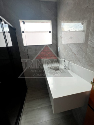 Imagem Casa com 3 Quartos à Venda, 450 m² em Guaratiba - Rio De Janeiro Imagem Casa com 3 Quartos à Venda, 450 m² em Guaratiba - Rio De Janeiro