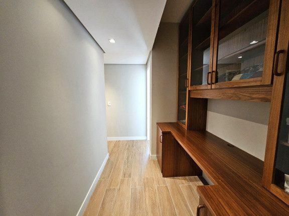Imagem Apartamento com 3 Quartos à Venda, 166 m² em São João - Porto Alegre Imagem Apartamento com 3 Quartos à Venda, 166 m² em São João - Porto Alegre