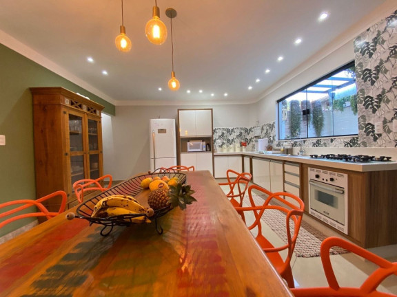 Imagem Casa com 3 Quartos à Venda, 200 m² em Canto Do Forte - Praia Grande Imagem Casa com 3 Quartos à Venda, 200 m² em Canto Do Forte - Praia Grande