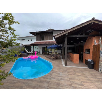 Imagem Casa com 3 Quartos à Venda, 380 m² em Ariribá - Balneário Camboriú