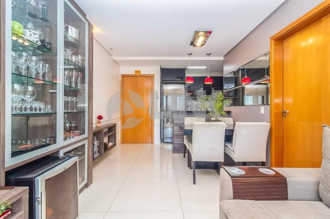 Imagem Apartamento com 2 Quartos à Venda, 65 m² em Petrópolis - Porto Alegre Imagem Apartamento com 2 Quartos à Venda, 65 m² em Petrópolis - Porto Alegre