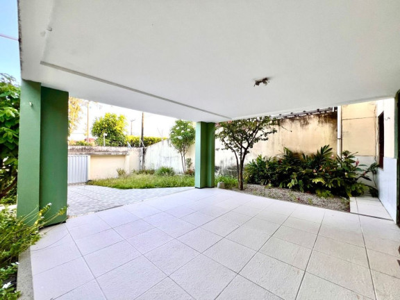 Imagem Casa com 4 Quartos à Venda, 180 m² em Sapiranga - Fortaleza Imagem Casa com 4 Quartos à Venda, 180 m² em Sapiranga - Fortaleza