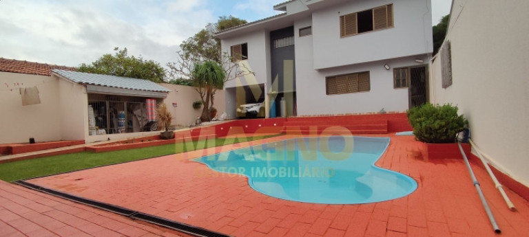 Sobrado com 4 Quartos à Venda, 211 m² em Cancelli - Cascavel