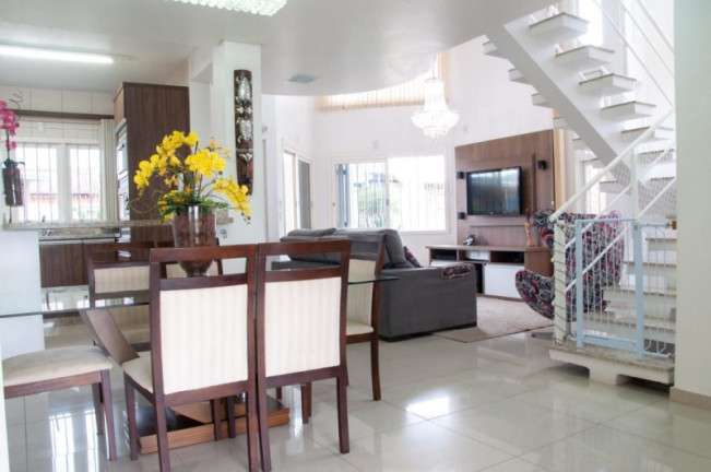 Imagem Casa com 3 Quartos à Venda, 157 m² Imagem Casa com 3 Quartos à Venda, 157 m²
