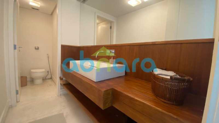 Imagem Cobertura com 4 Quartos à Venda, 680 m² em Copacabana - Rio De Janeiro Imagem Cobertura com 4 Quartos à Venda, 680 m² em Copacabana - Rio De Janeiro