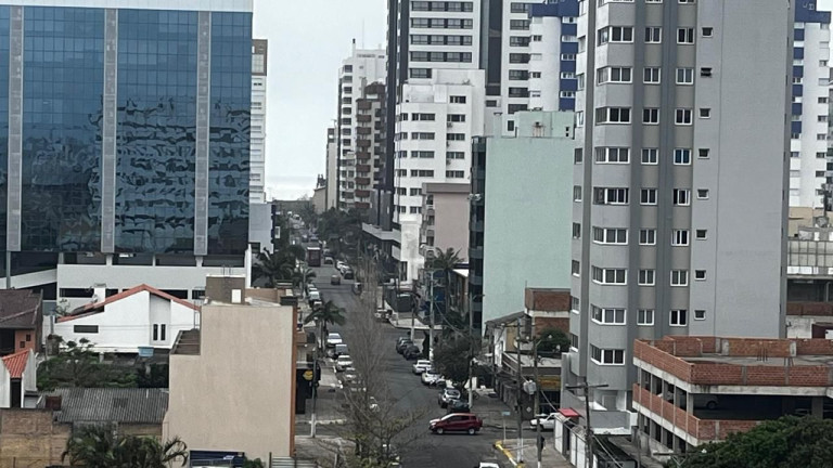 Imagem Apartamento com 3 Quartos à Venda, 99 m² em Centro - Torres