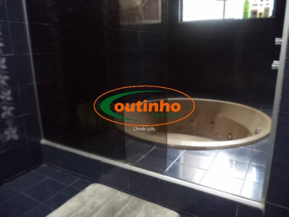 Imagem Casa com 5 Quartos à Venda, 520 m² em Grajaú - Rio De Janeiro Imagem Casa com 5 Quartos à Venda, 520 m² em Grajaú - Rio De Janeiro