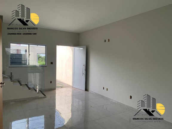 Imagem Casa com 3 Quartos à Venda, 83 m² em Laranjeiras - Uberlândia Imagem Casa com 3 Quartos à Venda, 83 m² em Laranjeiras - Uberlândia