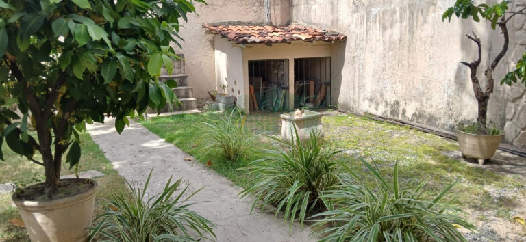 Imagem Casa com 3 Quartos à Venda, 360 m² em Pau Amarelo - Paulista Imagem Casa com 3 Quartos à Venda, 360 m² em Pau Amarelo - Paulista
