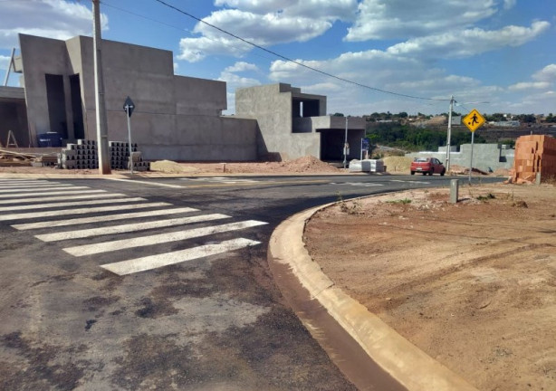 Imagem Imóvel à Venda, 250 m² em Residencial Vale Da Serra - Caldas Novas Imagem Imóvel à Venda, 250 m² em Residencial Vale Da Serra - Caldas Novas
