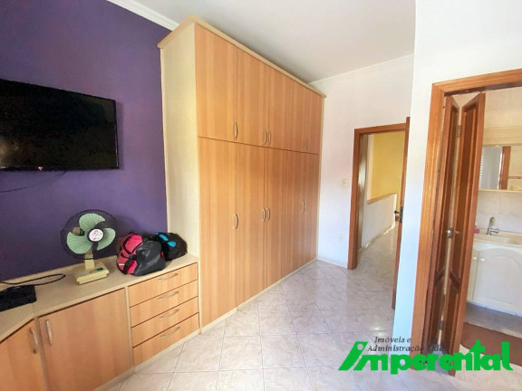 Imagem Casa com 3 Quartos à Venda, 185 m² em Encruzilhada - Santos