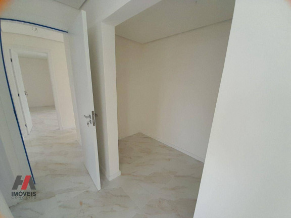Imagem Casa com 4 Quartos à Venda, 211 m² em Cidade Alpha - Eusébio Imagem Casa com 4 Quartos à Venda, 211 m² em Cidade Alpha - Eusébio