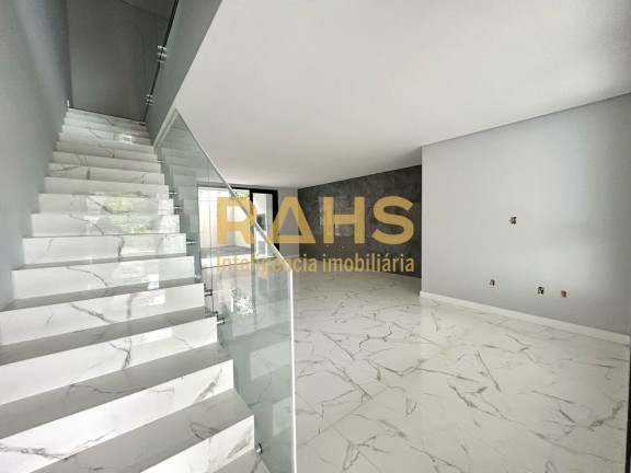 Imagem Casa com 3 Quartos à Venda, 160 m² em América - Joinville Imagem Casa com 3 Quartos à Venda, 160 m² em América - Joinville
