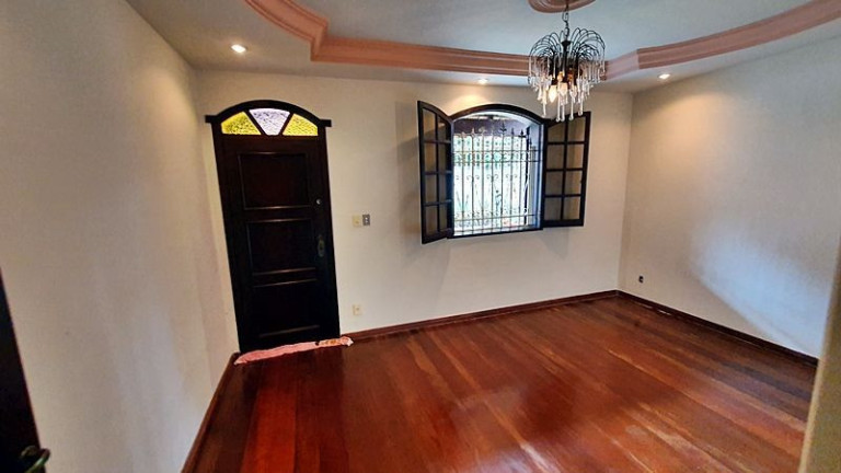 Imagem Casa com 5 Quartos à Venda, 205 m² em Miramar,(barreiro) - Belo Horizonte Imagem Casa com 5 Quartos à Venda, 205 m² em Miramar,(barreiro) - Belo Horizonte