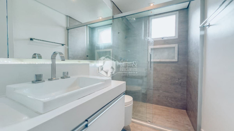Apartamento com 3 Quartos à Venda, 143 m² em Moema - São Paulo