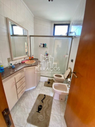 Imagem Sobrado com 4 Quartos à Venda, 361 m² em Jardim América - Jundiaí Imagem Sobrado com 4 Quartos à Venda, 361 m² em Jardim América - Jundiaí