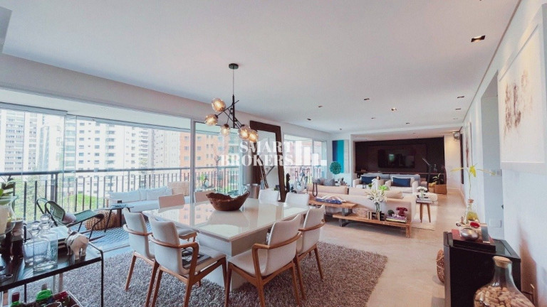 Apartamento com 3 Quartos à Venda, 226 m² em Moema - São Paulo