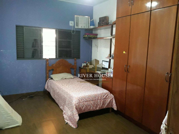 Imagem Casa com 4 Quartos à Venda, 240 m² em Cpa I - Cuiabá